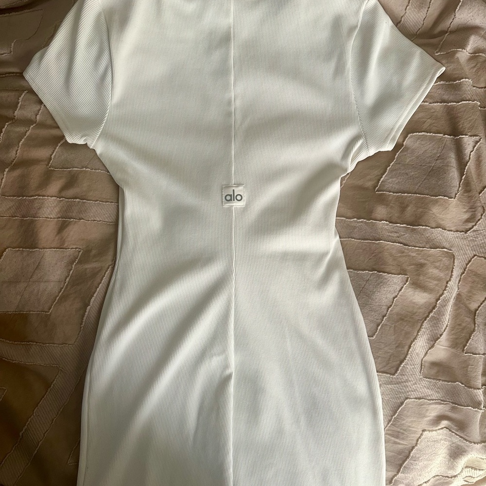 ALO Yoga Ivory Ribbed Short Sleeve Dress - Picture 3 of 6